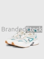 YM0YM00589_02R_alternate1.webp